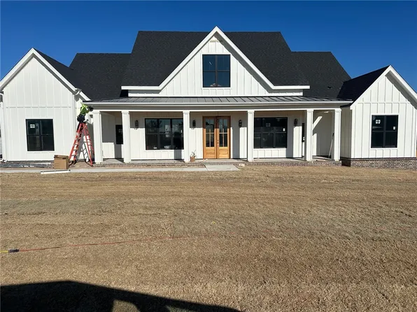 3110 Bloomfield St, Bentonville, AR 72713
