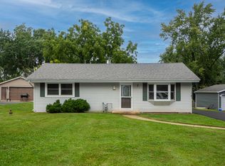 2312 Briar Ln, Lindenhurst, IL 60046