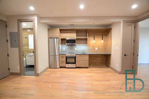 Rented by Brooklyn High Rise LLC | media 37