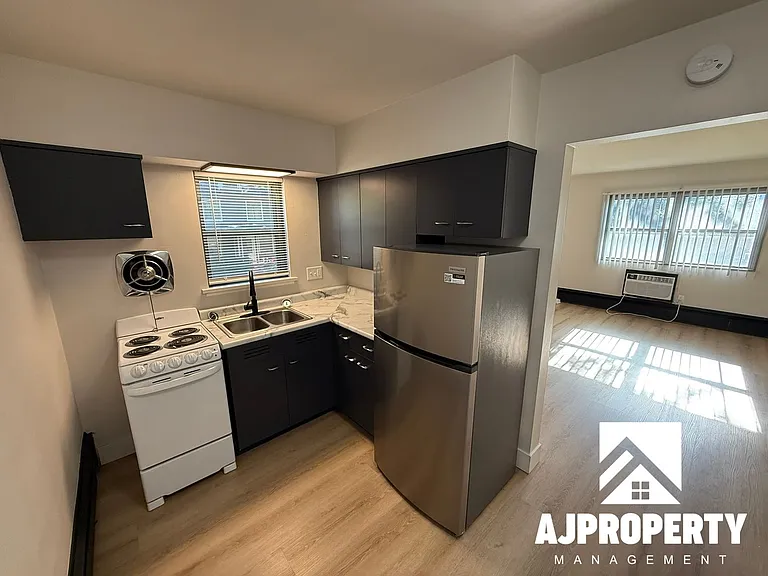 615 W 15th St #700-S — Photo 3