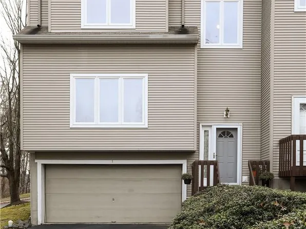 1 Horizon Court, Highland Mills, NY 10930