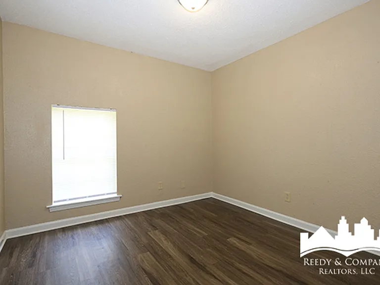 3095 Normandy Dr — Photo 9