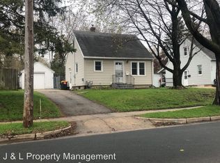 1011 7th Ave NW, Rochester, MN 55901