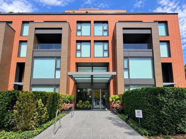 1561 W 57th Ave #311, Vancouver, BC V6P 0H5