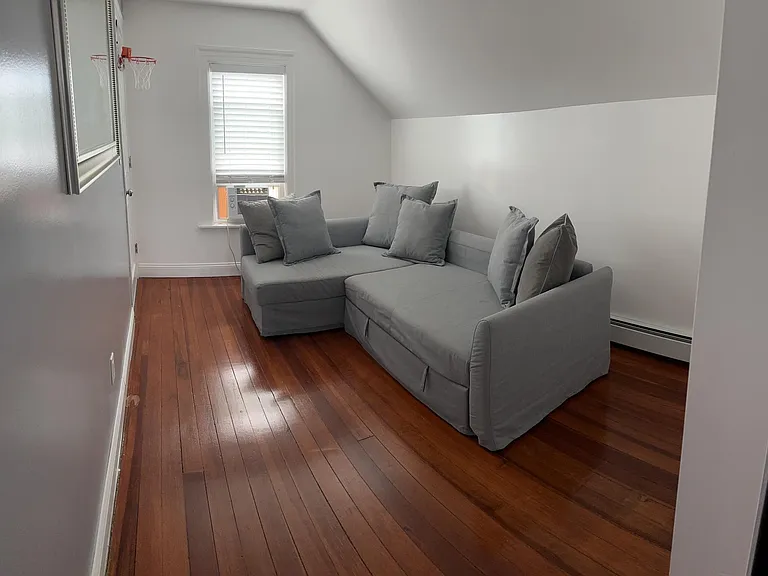 524 Warren Ave — Photo 11
