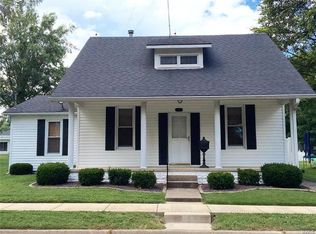 443 W Chester St, Nashville, IL 62263