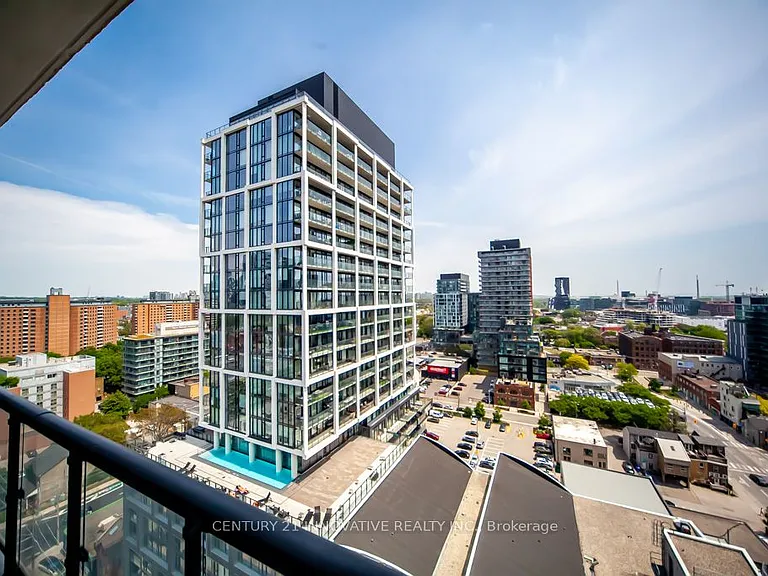 460 Adelaide St E #2023 — Photo 32