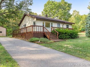 9046 Ten Mile Rd NE, Rockford, MI 49341