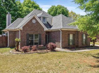 657 Barkley Cir, Alabaster, AL 35007