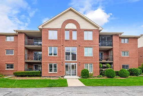 11112 E Cove Cir #3-2D Photo 1 11112 E Cove Cir #3-2D Photo 1