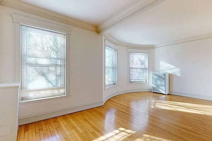 5623 S. Dorchester — Photo 12