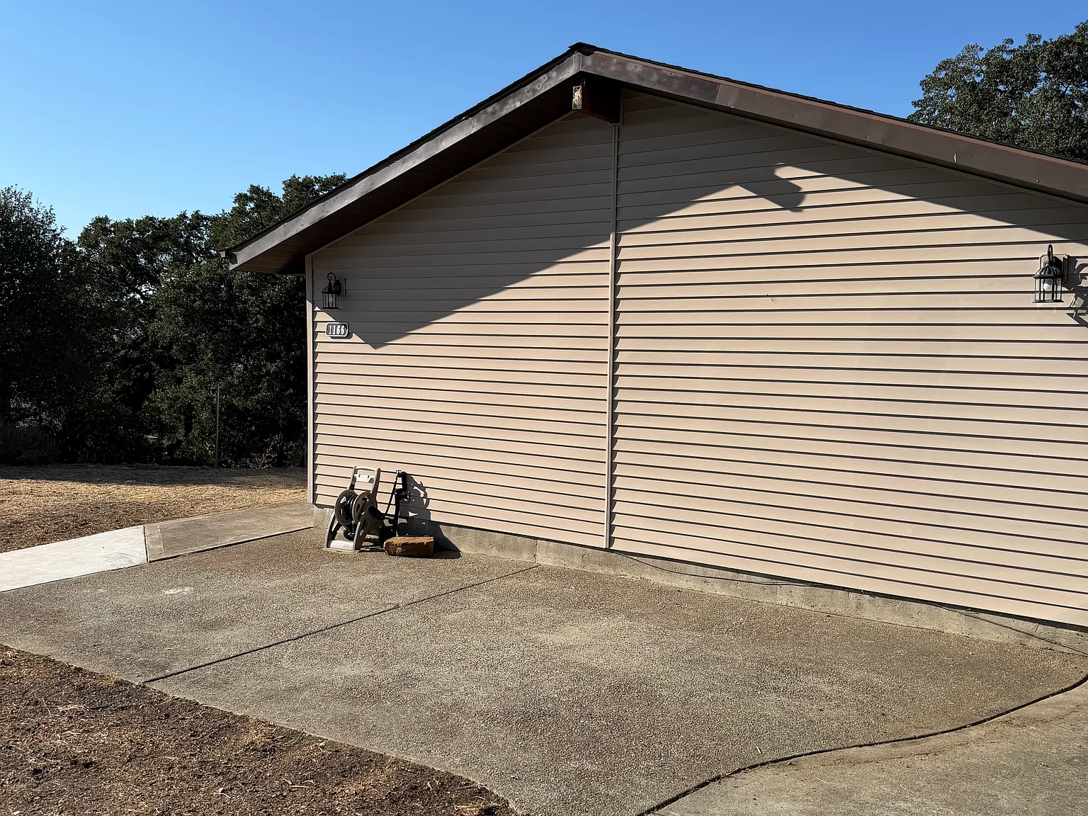 3 bed, 1250 sqft, $3,500 — Photo 4