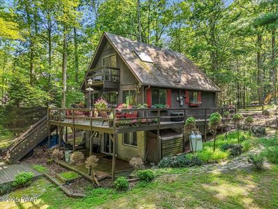 220 Fawn Lake Dr, Hawley, PA, 18428