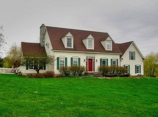 37 Hassett Ln, Williston, VT 05495