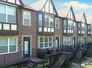 110 S Myrtle Ave #31, Villa Park, IL 60181