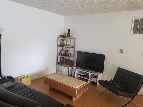 4th image of 3229 Glenhurst Ave APT 1