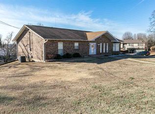2020 Holloway Dr, Poplar Bluff, MO 63901