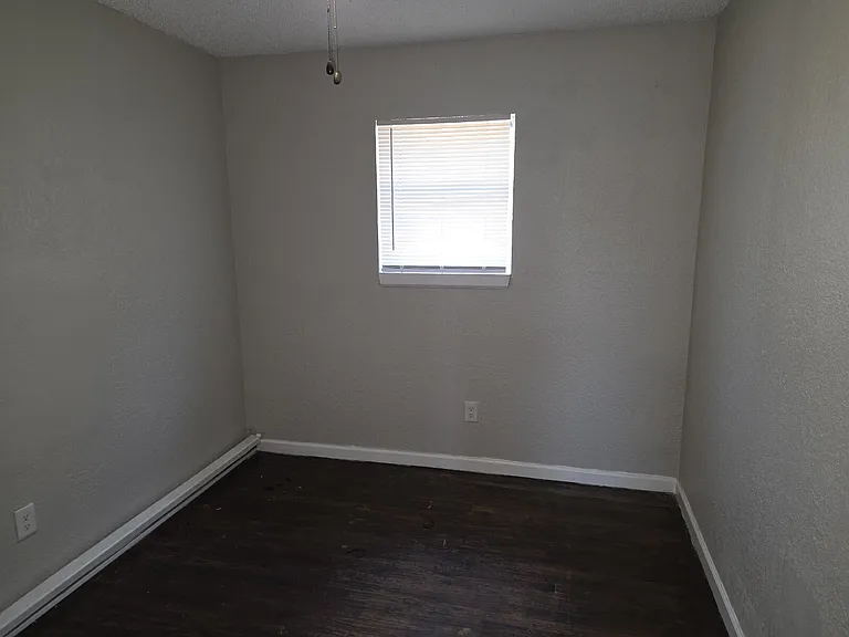 3910 Polly St #103 — Photo 7