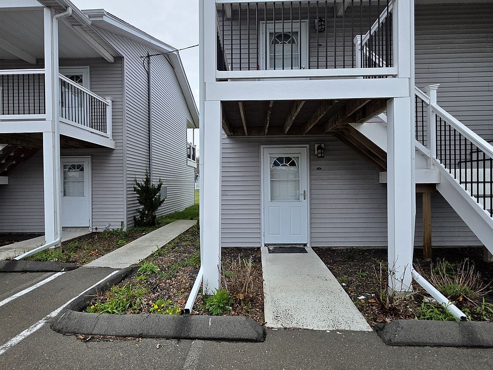 1st image of 129 Cosey Beach Ave #6