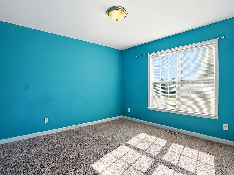 505 Heron Dr — Photo 28