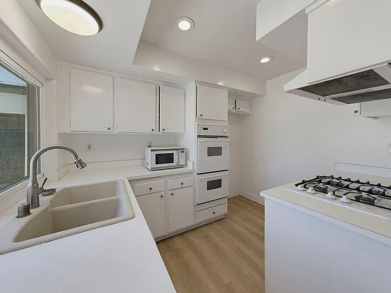 20361 Fee Ln — Photo 8
