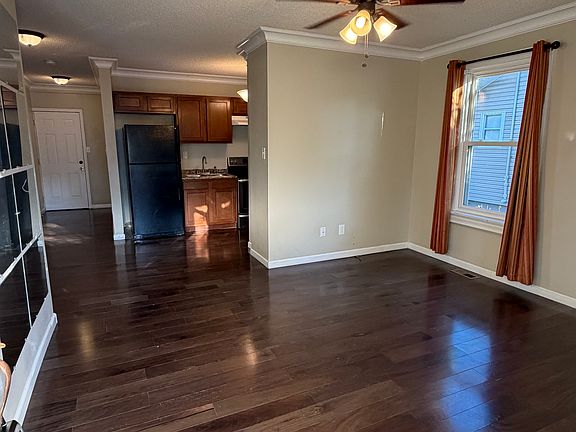 2nd image of 308 E Quincy Ave