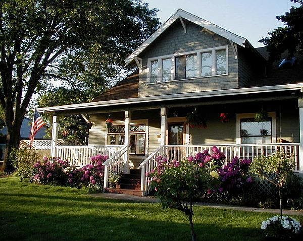 1st image of 2190 Siskiyou Blvd