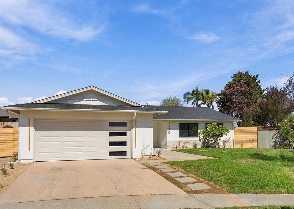 1st image of 3850 Trieste Dr