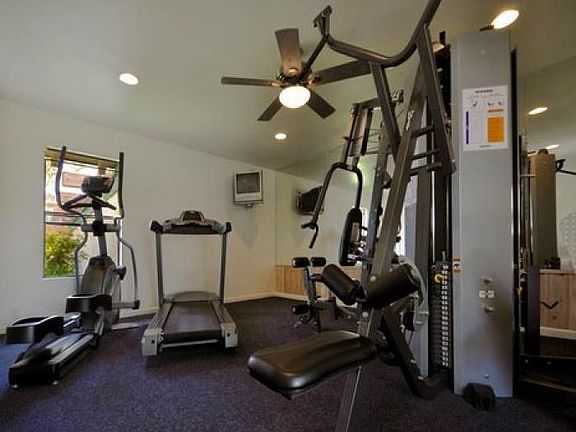 24 Hour Firness Center