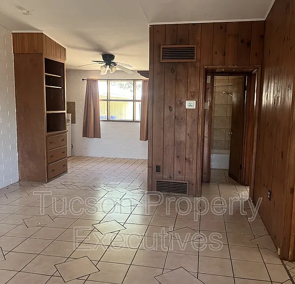 1615 E Adelaide Dr #4 — Photo 5
