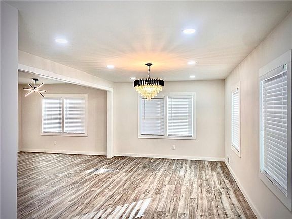 5th image of 5390 Rockbridge Rd