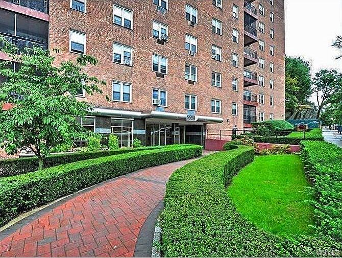 2nd image of 5500 Fieldston Rd APT 6BB