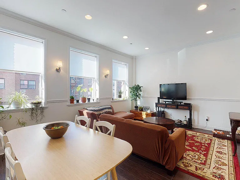 149 Sackett St #2 — Photo 1