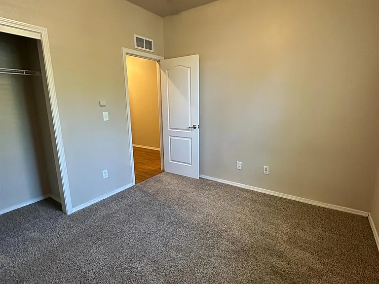 5541 N Plum Ln — Photo 23
