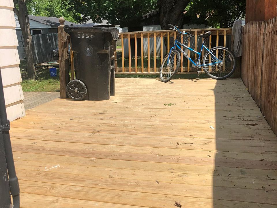 2nd image of 3769 Parthenia Ave