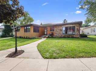 3781 Saint Andrews Blvd, Racine, WI 53405