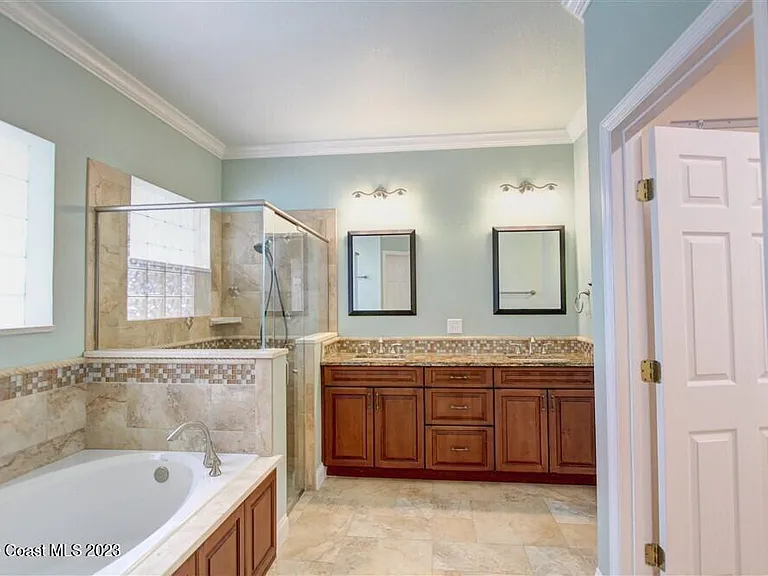 1648 Kestrel Ct — Photo 14