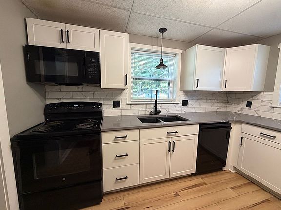 5th image of 3216 Forest Brook Rd #6