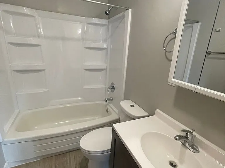 118 E Phillip Ave — Photo 14