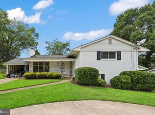 4802 Ravensworth Rd, Annandale, VA 22003