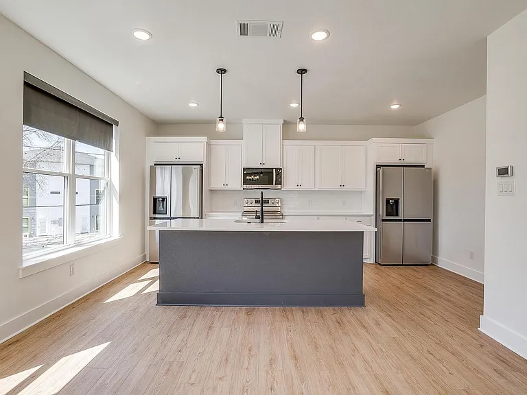 2333 Benbrook Blvd — Photo 25