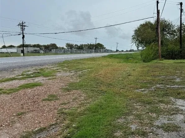 5341 State Highway 35 S, Port Lavaca, TX 77979