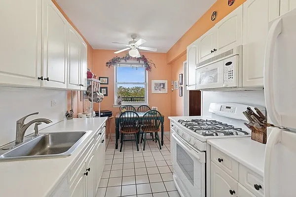 Sold by Shares of New York Marketing LLC | media 1