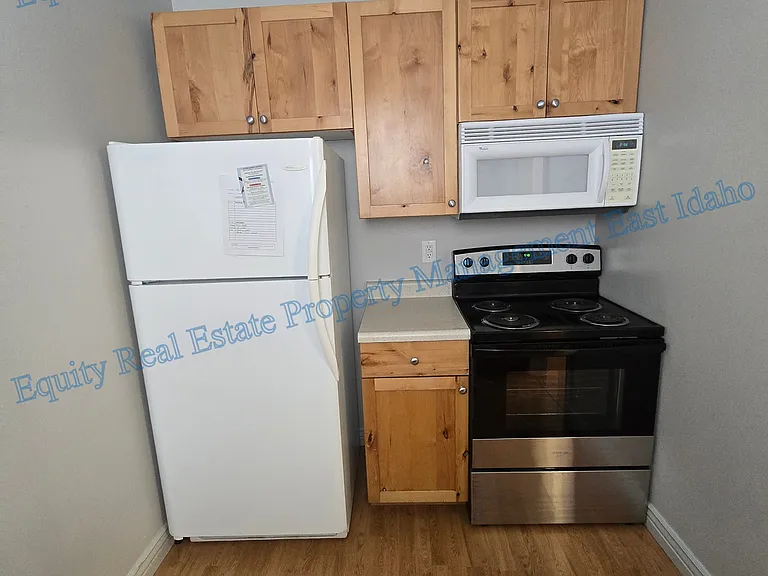 416 W Lewis St #114 — Photo 11