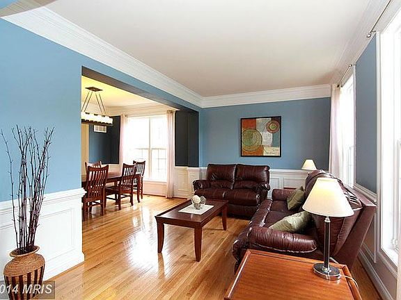 3rd image of 6625 Oakton Ave
