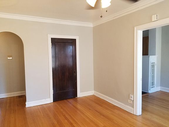 3rd image of 1433 W Carmen Ave APT 3E