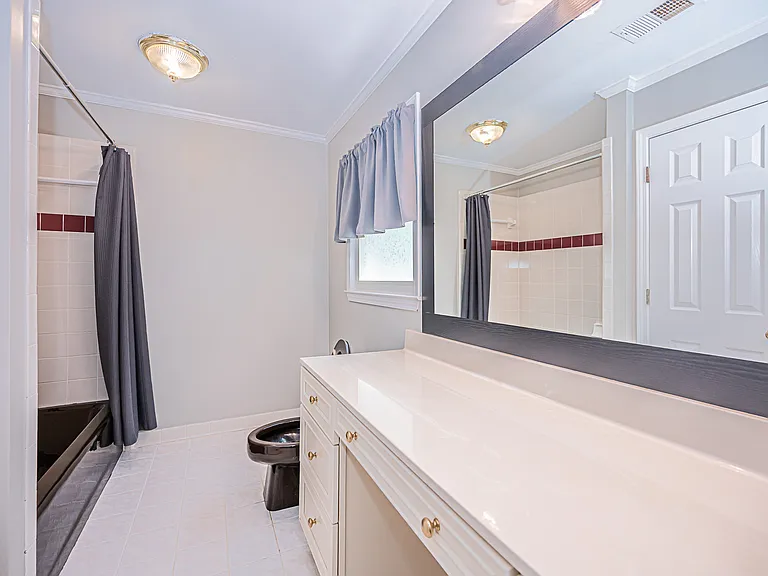 520 Arnold Rd — Photo 32