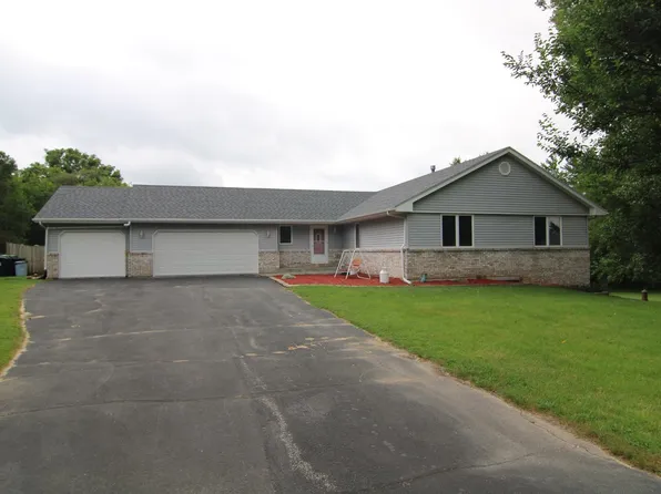 11511 Saladino Ct, Roscoe, IL 61073