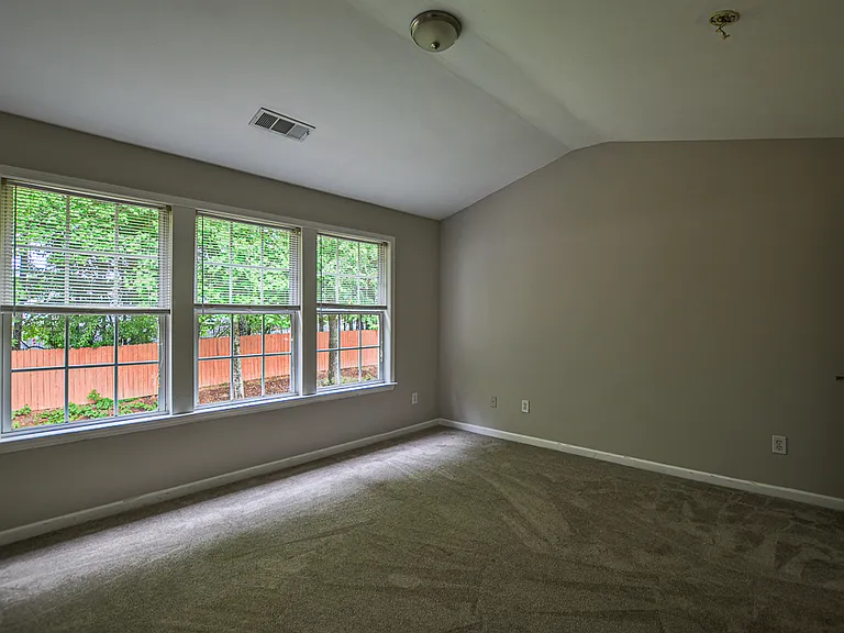 2716 Ashleigh Ln — Photo 20