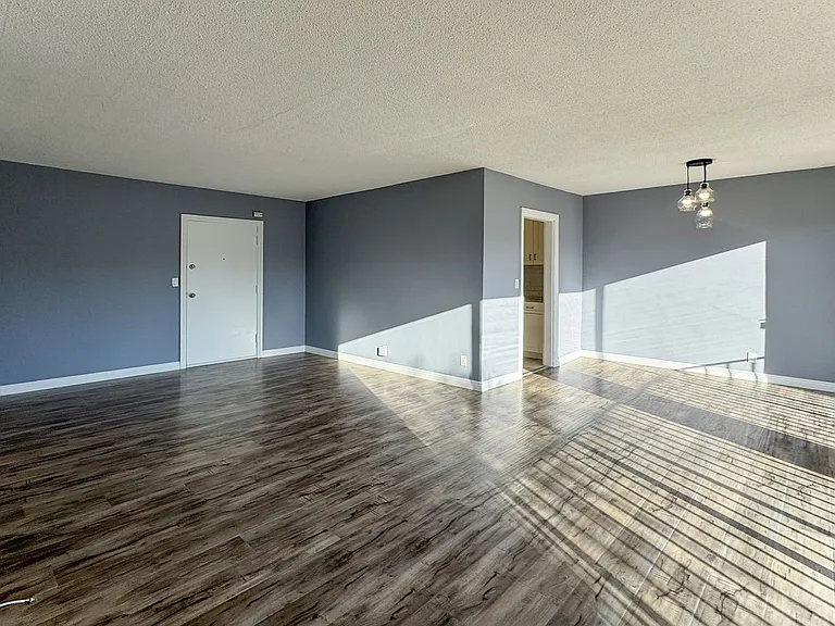1138 Euclid St #1 — Photo 3